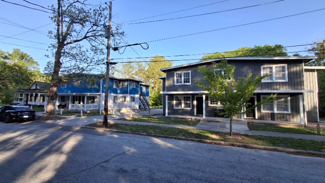 304 Maplewood Ave NE