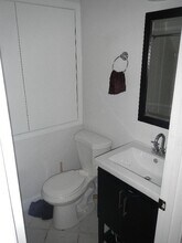 243 Northampton St, Unit 3 in Boston, MA - Foto de edificio - Building Photo