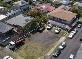 2144 Kauhana St in Honolulu, HI - Building Photo