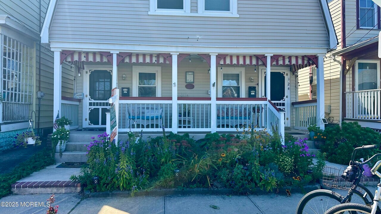 124 Broadway in Ocean Grove, NJ - Building Photo