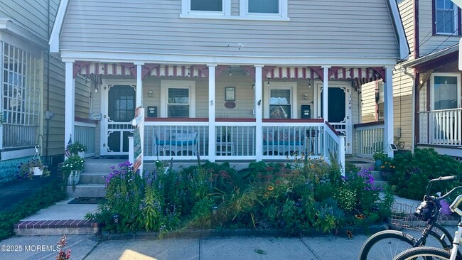 property at 124 Broadway