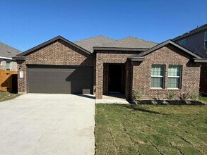 18020 Lark Sparrow Dr in Pflugerville, TX - Foto de edificio - Building Photo