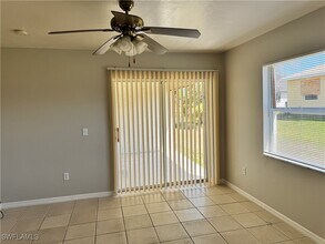 2121 Snead Dr in Lehigh Acres, FL - Building Photo - Building Photo