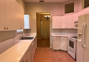 6813 Winslow St in Sarasota, FL - Building Photo - Building Photo