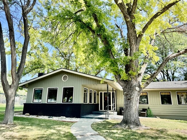 2223 24th St W in Billings, MT - Building Photo - Building Photo