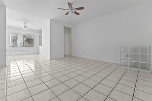 1165 Marseille Dr in Miami Beach, FL - Building Photo