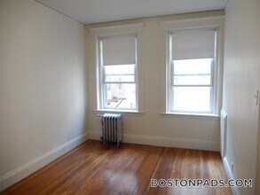 231-235 Park Dr in Boston, MA - Building Photo - Building Photo
