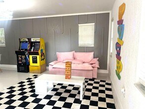 1682 NE 146th St in Miami, FL - Building Photo - Building Photo