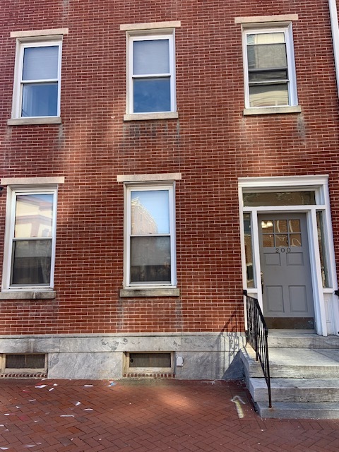 200 W Market St, Unit B1