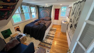 193 Woodbine Ave-Unit -A in Northport, NY - Building Photo - Building Photo