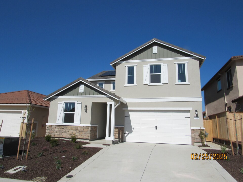 4320 Greenshank Cir in Rancho Cordova, CA - Building Photo