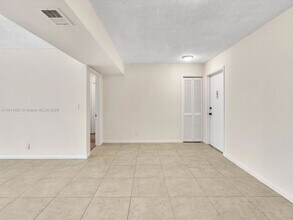 614 NW 13th St in Boca Raton, FL - Building Photo - Building Photo