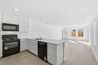 3900 Pontchartrain Pkwy in Sherman, TX - Building Photo - Building Photo