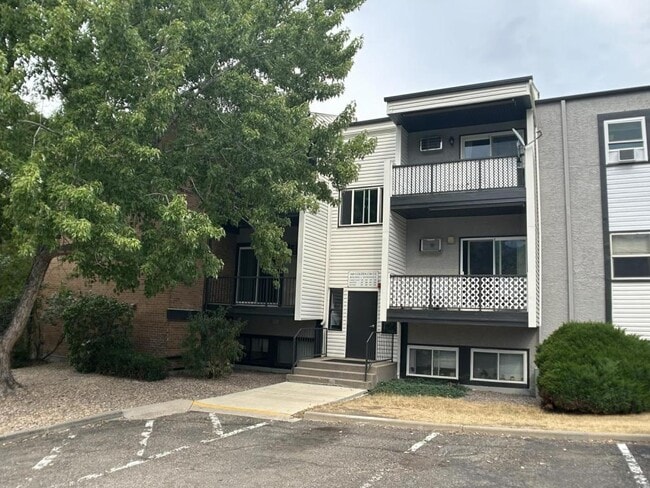 property at 1400 Golden Cir