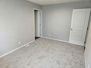 203 Karu Dr in Mankato, MN - Building Photo - Building Photo