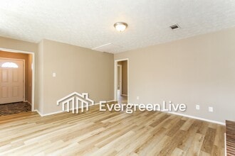 4201 Spring Park Ct in Montgomery, AL - Building Photo - Building Photo