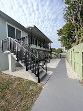 2771 SW 2nd St in Fort Lauderdale, FL - Building Photo - Building Photo