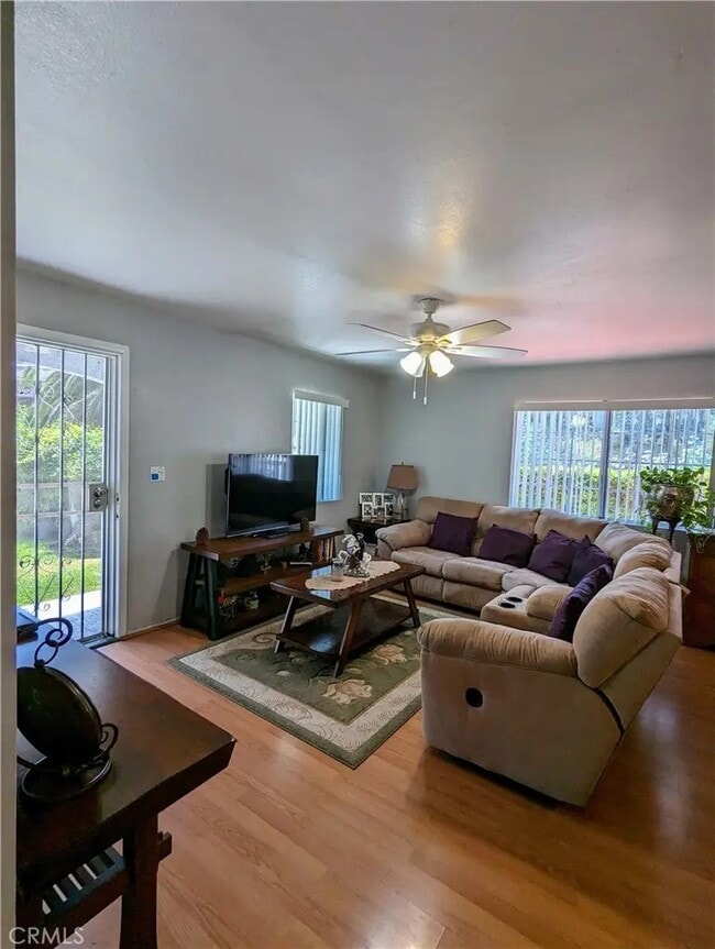 2325 S Harcourt Ave in Los Angeles, CA - Building Photo - Building Photo