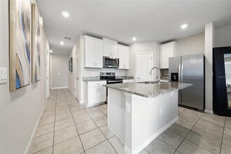 2043 Harebell Ln in Ocoee, FL - Building Photo - Building Photo