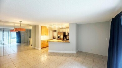 7547 S Oriole Blvd, Unit 1030 in Delray Beach, FL - Building Photo - Building Photo