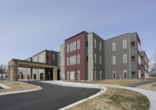 Cornerstone Creek in Golden Valley, MN - Building Photo - Building Photo