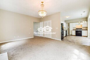 430 Burdett Ridge Ct-Unit -3 in College Park, GA - Foto de edificio - Building Photo