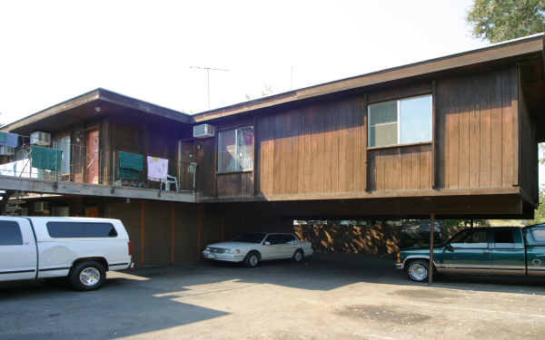 Park Street Apartments in Stockton, CA - Building Photo - Building Photo