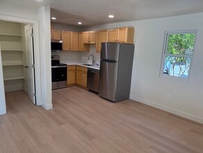 3099 Laurel Dr in Sacramento, CA - Building Photo - Building Photo