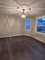 165 Sharpe St in Kingston, PA - Building Photo