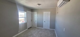 120 S Carolina Dr in El Paso, TX - Building Photo