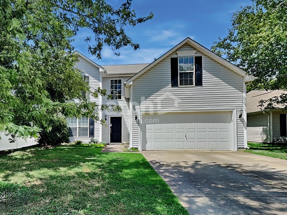 4945 Wheat Dr SW in Concord, NC - Building Photo