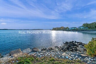 19 Bayview Ave in Beverly, MA - Building Photo - Building Photo