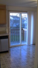 15503 Washington St-Unit -C in Sumner, WA - Building Photo - Building Photo