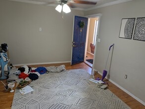 117 N University Dr, Unit Apt 1 in Edmond, OK - Building Photo - Building Photo