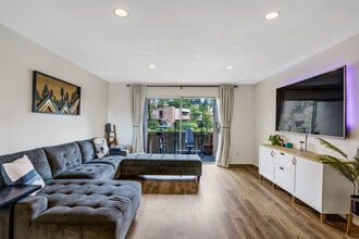 5700 Baltimore Dr, Unit 5700 Baltimore Dr Unit 162, La Mesa, CA 91942 in La Mesa, CA - Building Photo - Building Photo