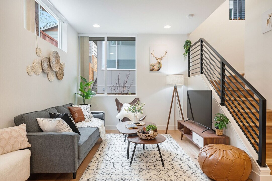 34 W Cremona St in Seattle, WA - Building Photo