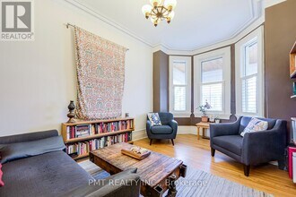 19 Churchill Ave in Toronto, ON - Building Photo - Building Photo