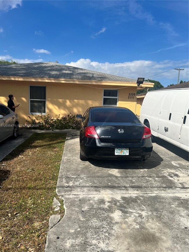2111 NW 100th St