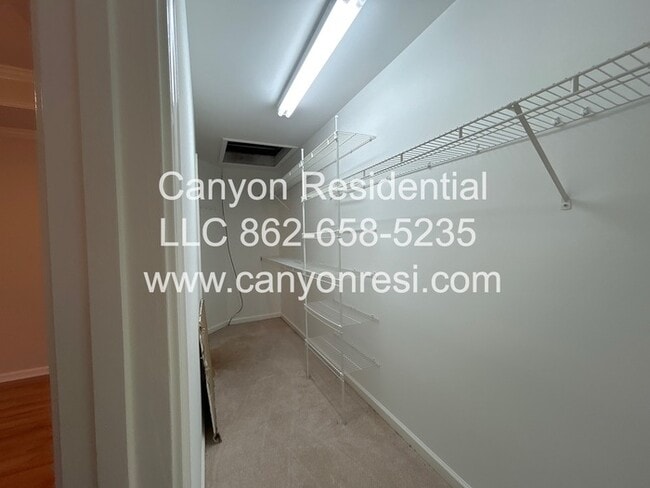 211 Brently Woods Dr in Chattanooga, TN - Building Photo - Building Photo