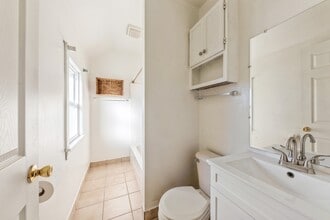 425 E 9th St in Lockport, IL - Building Photo - Building Photo