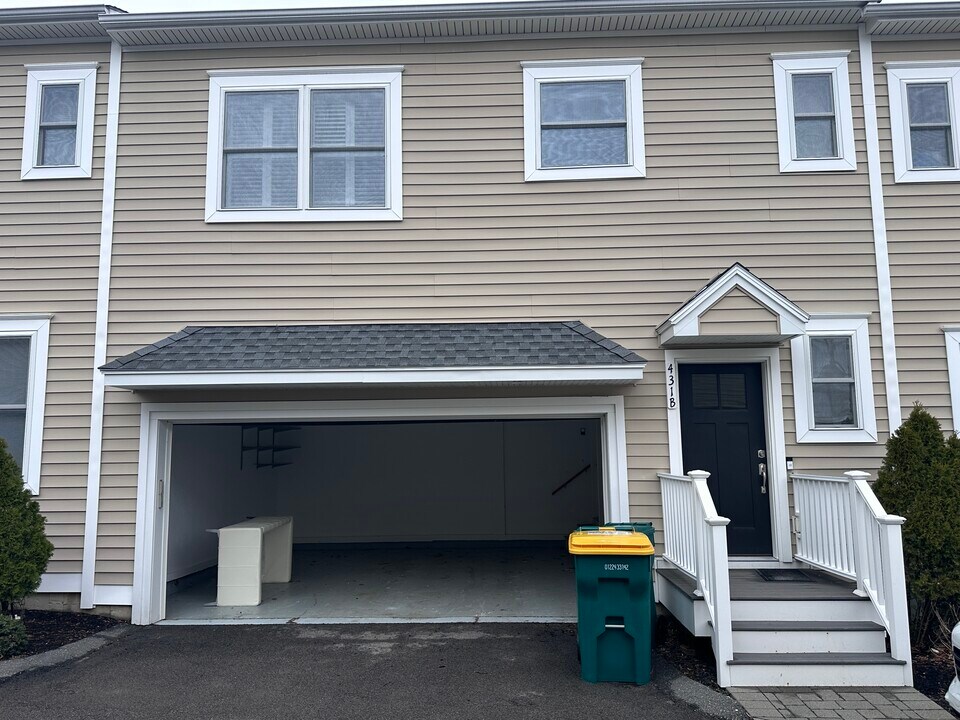 431 Neponset St in Norwood, MA - Building Photo