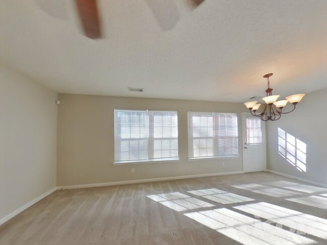 455 Thistle Cove, Unit 308 in Atlanta, GA - Building Photo - Building Photo