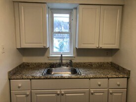 1567 Clark St in Pittsburgh, PA - Building Photo