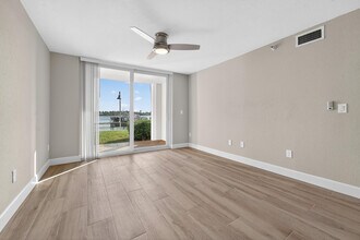 167 Yacht Club Way in Hypoluxo, FL - Building Photo - Building Photo