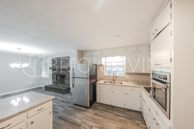property at 1526 Park Ave