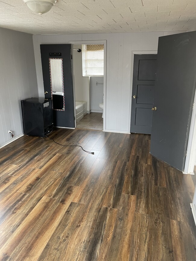 625 E Mill St, Unit B