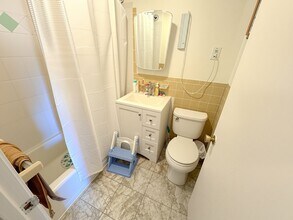 33 Lodgen Ct in Malden, MA - Building Photo - Building Photo