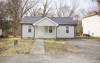 2017 Central St NW in Cleveland, TN - Building Photo
