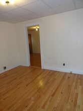 1 Maxwell St, Unit 1 Maxwell St in Haverhill, MA - Foto de edificio - Building Photo