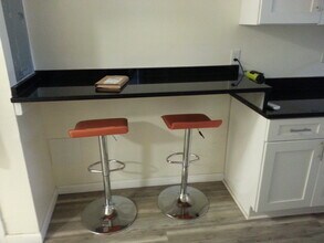 4630 Brooks St NE, Unit Unit4 in Washington, DC - Building Photo - Building Photo